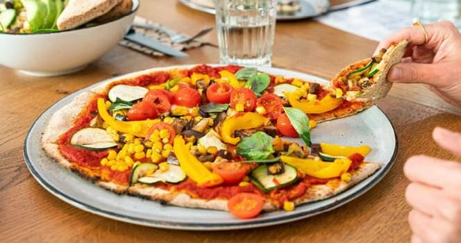 Stripped Pizza Claraplatz