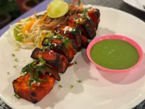 Pakwan Restaurant & Bar