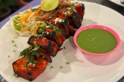 Pakwan Restaurant & Bar