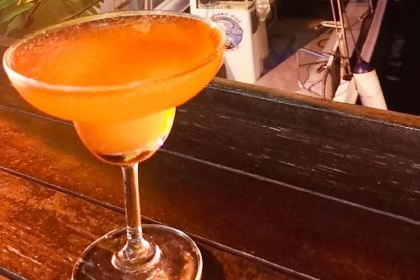 Wave View Pub & Lounge