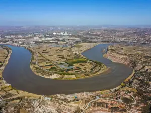 Huanghe Longwan Scenic Area (The First Bend of the Yellow River Into Shaanxi)