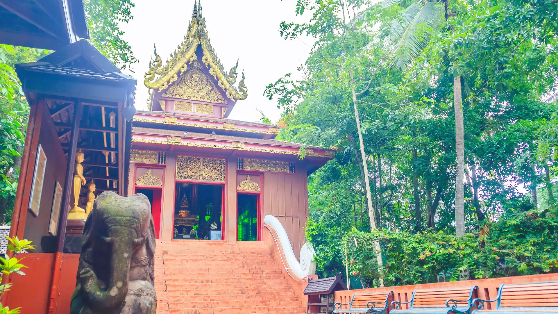 Hotels near Wat Phra Kaew
