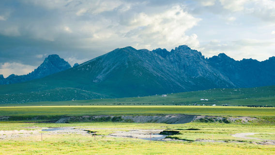 Longge Mountain Pass