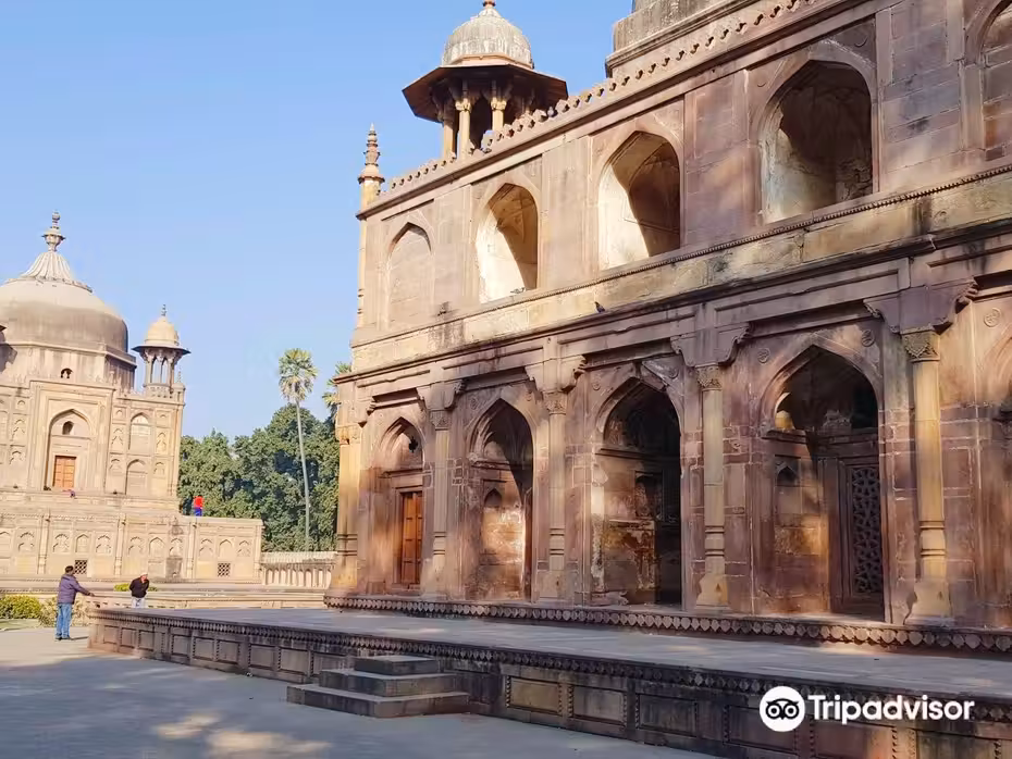 Vol ${{cityDName}} Allahabad