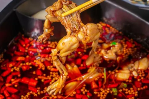 味之绝美蛙鱼头火锅(泸州店)