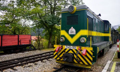 The Šargan Eight
