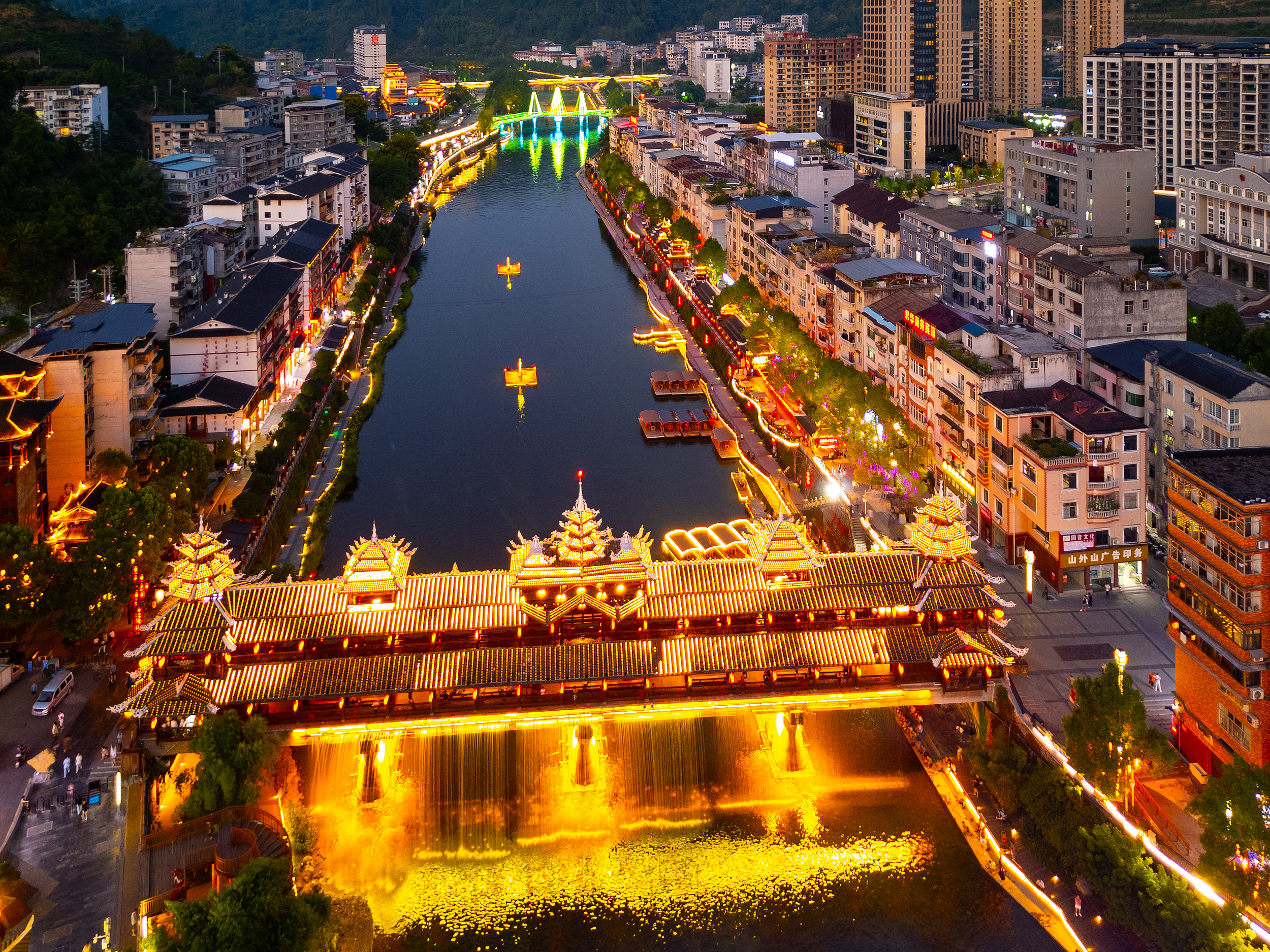 2025 Xuan'en Travel Guide: Must-see attractions, popular food, hotels, transportation routes (updated in December)