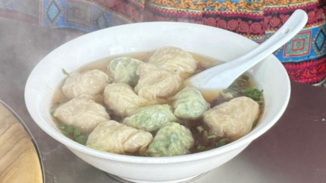 Shi Er Hun Tun Wonton Shop (Hexia Ancient Town/Zhou Enlai Memorial ...