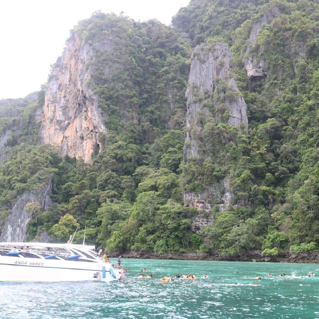 A tropical getaway to Phi Phi Island