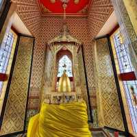 วัด​ราชนัดดารามวรวิหาร​ (โลหะปราสาท)​