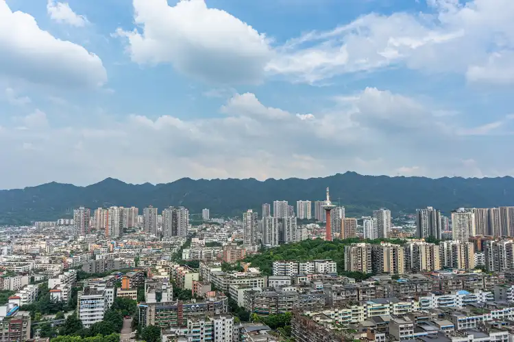 Hotels near Dianshita Park