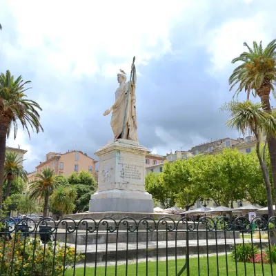 Hôtels à proximité de : Monument de la résistance à Bastia