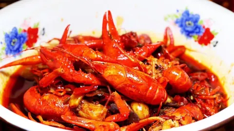 YI PIN XIANG LONG HA PU JIANG DIAN in Pujiang