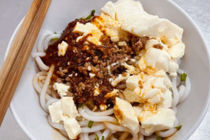 La la xiao chi dou hua Rice Noodles