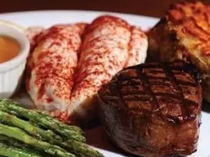 라 케이브 스틱 하우스 앤드 바