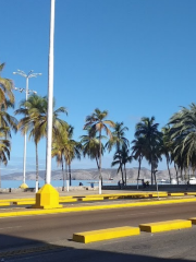 Paseo De La Cruz Y El Mar (Paseo Colón)