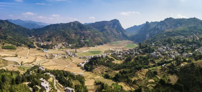 Hotels in Ceheng