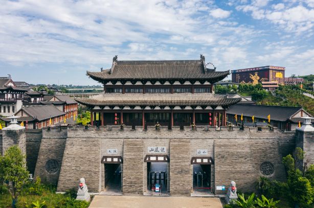 Luoyang Longfeng Mountain Scenic Area