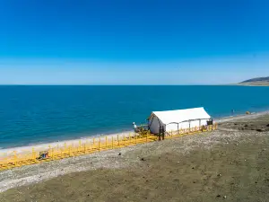 Qinghai Lake Huanhu West Road