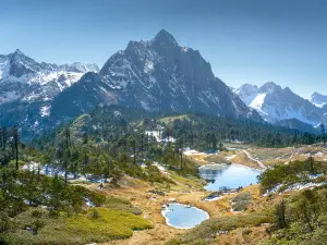 Kongque Mountain