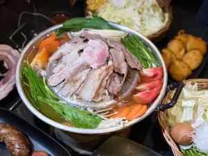 Dyen Sabai Restaurant