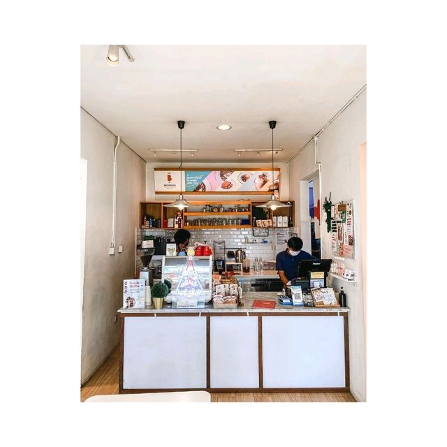 Brown Fox Waffle & Coffee