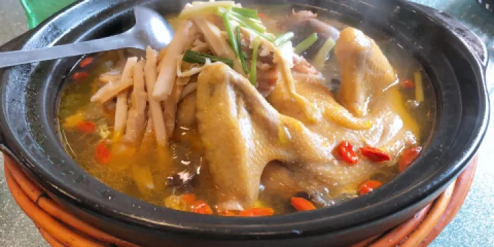 阿華飯店（十五年的店）