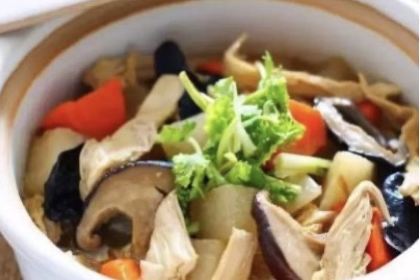 BABOONA BEACHFRONT LIVING