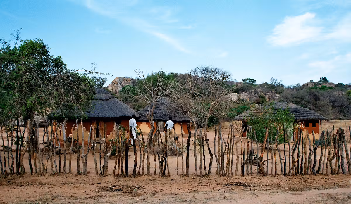 Flights ${{cityDName}} to Bulawayo