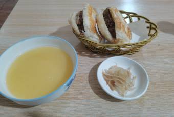 石三酱肉火烧 user photo