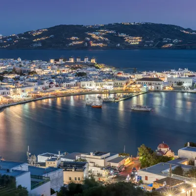 Отели рядом с достопримечательностью «Super Paradise Beach»