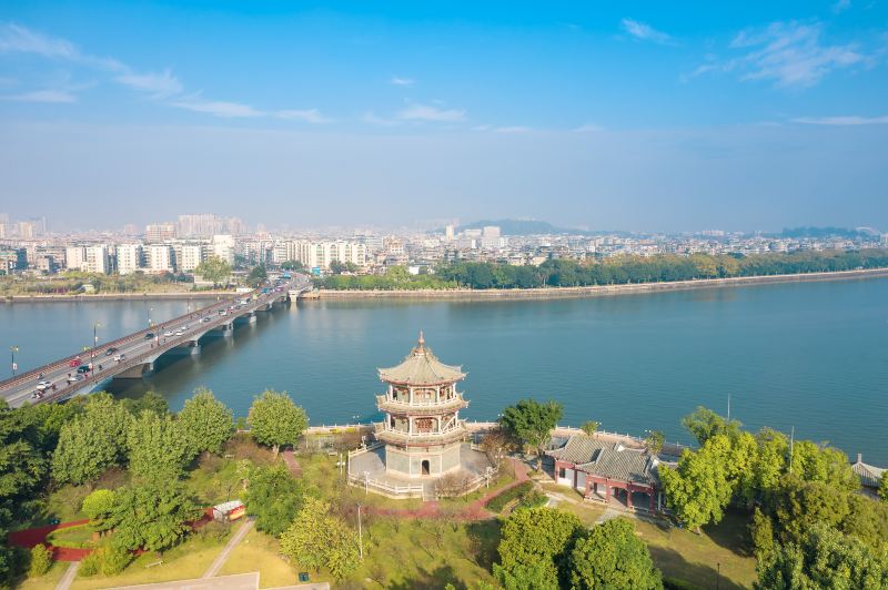 Fenghuangzhou Park (Northwest Gate)