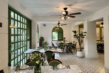 Tai Ban Na Designer Thai Restaurant