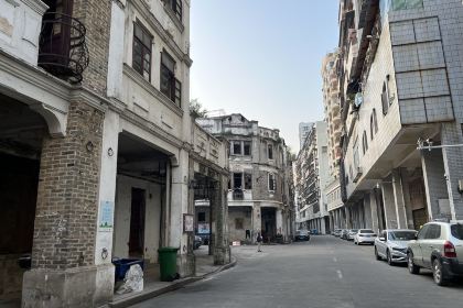 炳记牛味粉店(四坊路店)