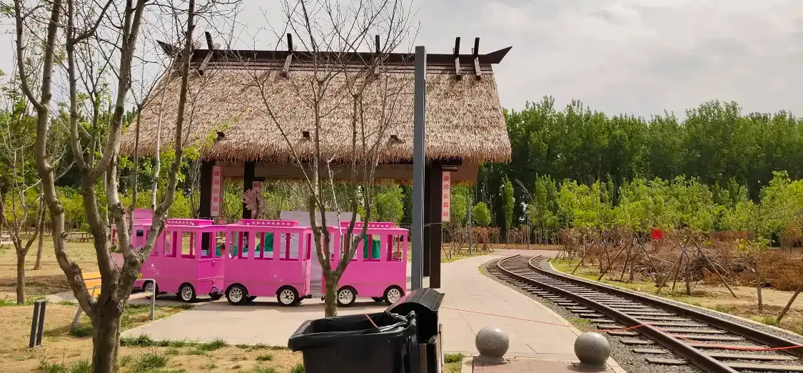 Các khách sạn gần Chaobai River Cherry Blossom Park