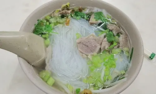 Yong bo mi fen Soup