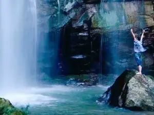 Popular Family-Friendly Attractions in Lichuan
