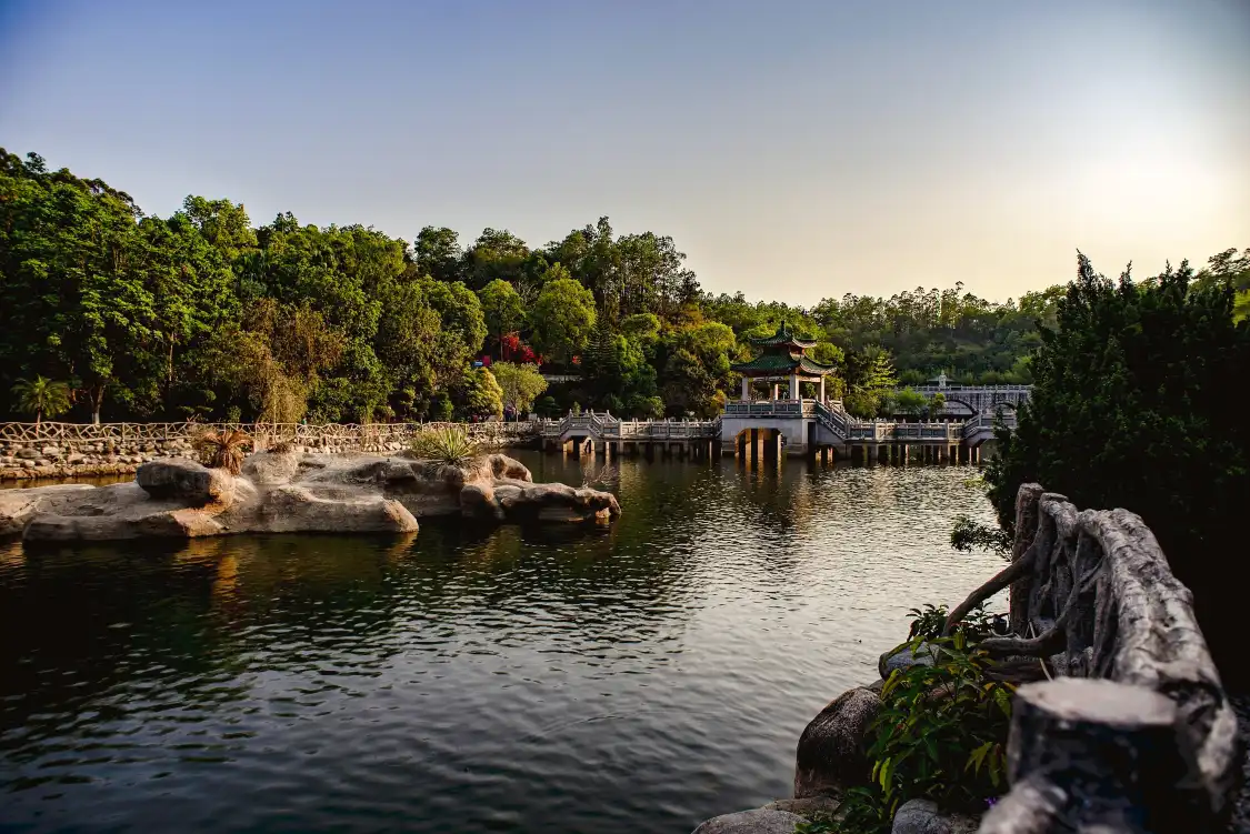 Hotels near Wanfo Garden