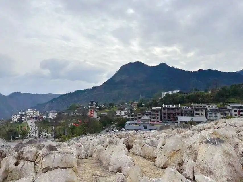 Hoteles cerca de Shanjiang Miao Village