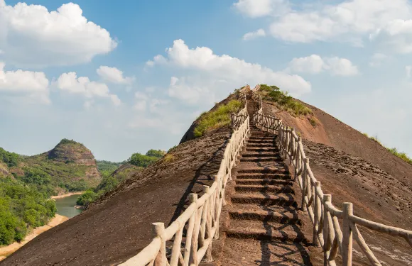 南岩臥佛龍門湖景區門票成人