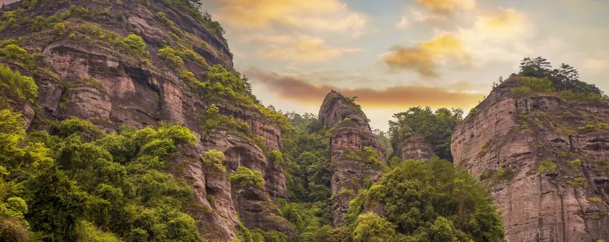 Guanzhai Mountain National Scenic Spot