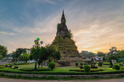 พระธาตุดำ