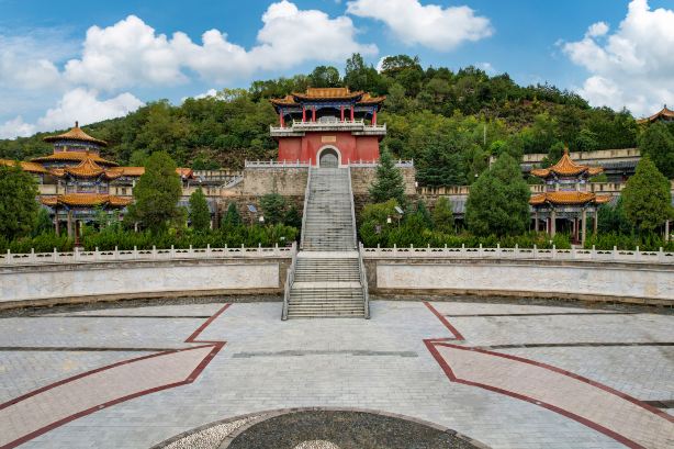 Zhouzu Mausoleum Forest Park