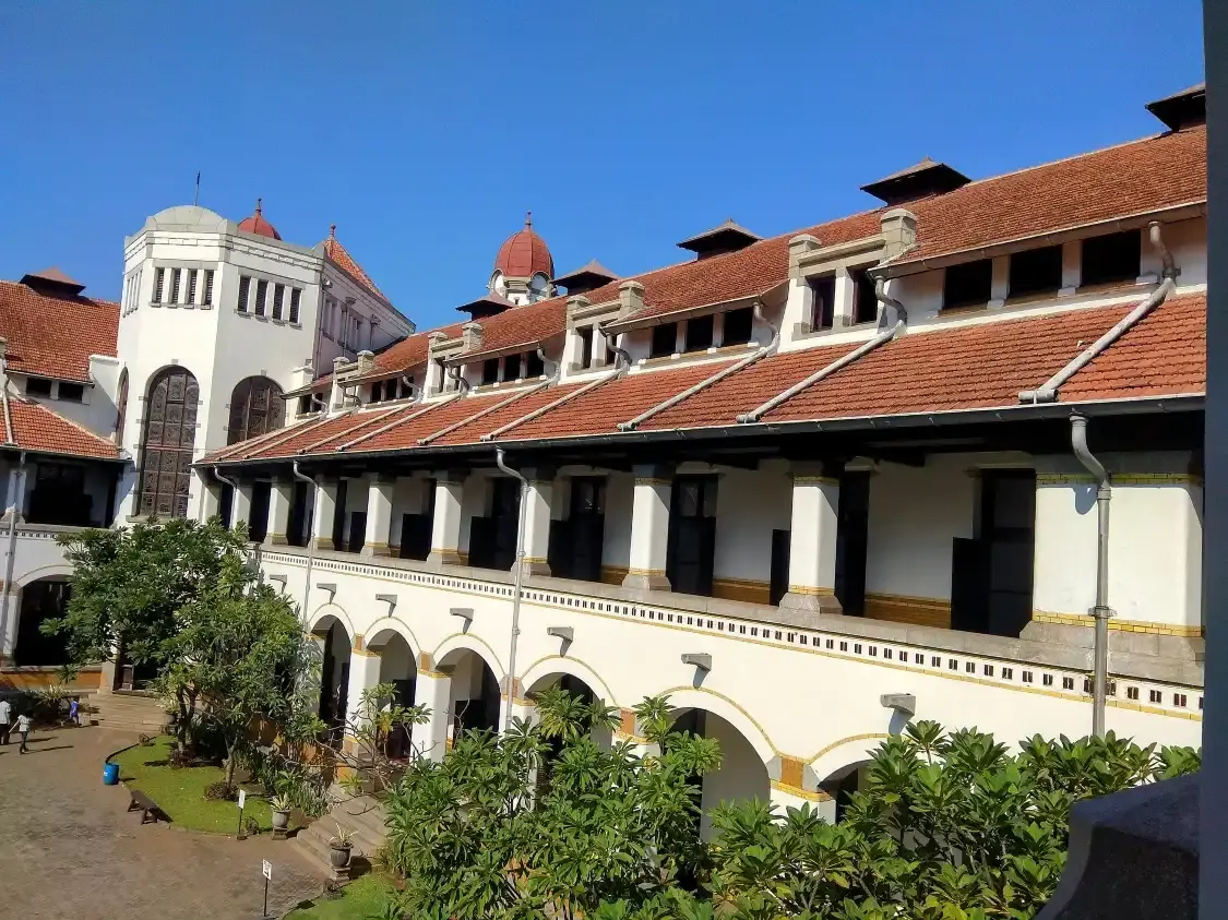Hotels near Lawang Sewu