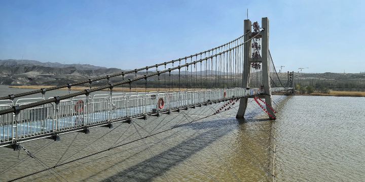 3D Glass Bridge on the Yellow River