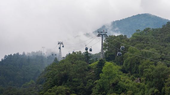Taibai Mountain Tianxia Cableway