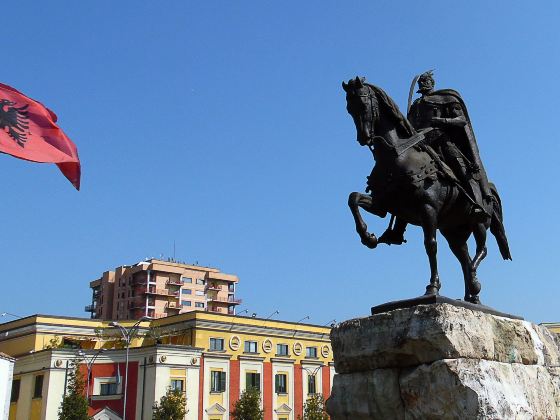 Skanderbeg Square