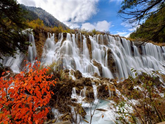 Nuorilang Waterfall