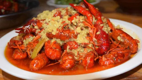 Big Crawfish House (Shipailing Main Branch) in Wuhan