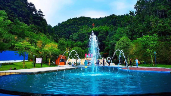 Dingnan Taohuayuan Sceneic Area